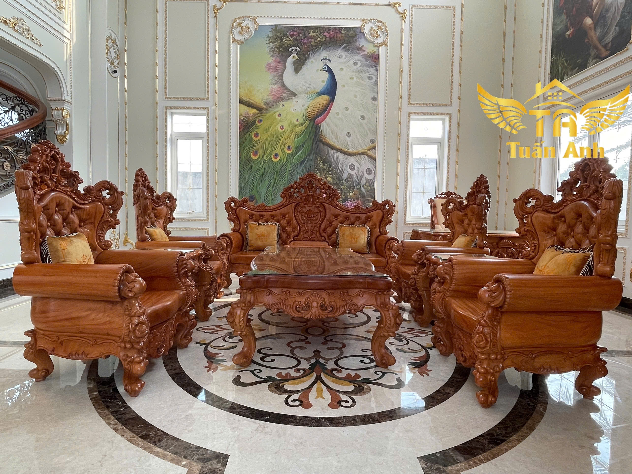 Bàn ghế cổ điển